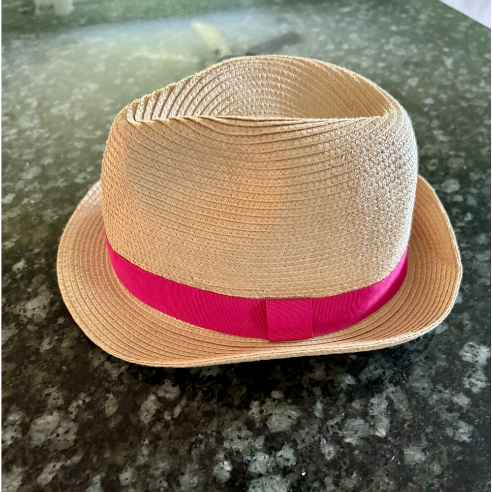 NWOT Fedora cute for summer time!